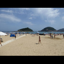 Isla des Santa Clara und rechts der Monte Urgull, San Sebastian